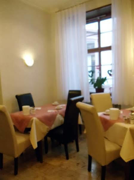هايدلبرغ Hotel Zum Pfalzgrafen المظهر الخارجي الصورة